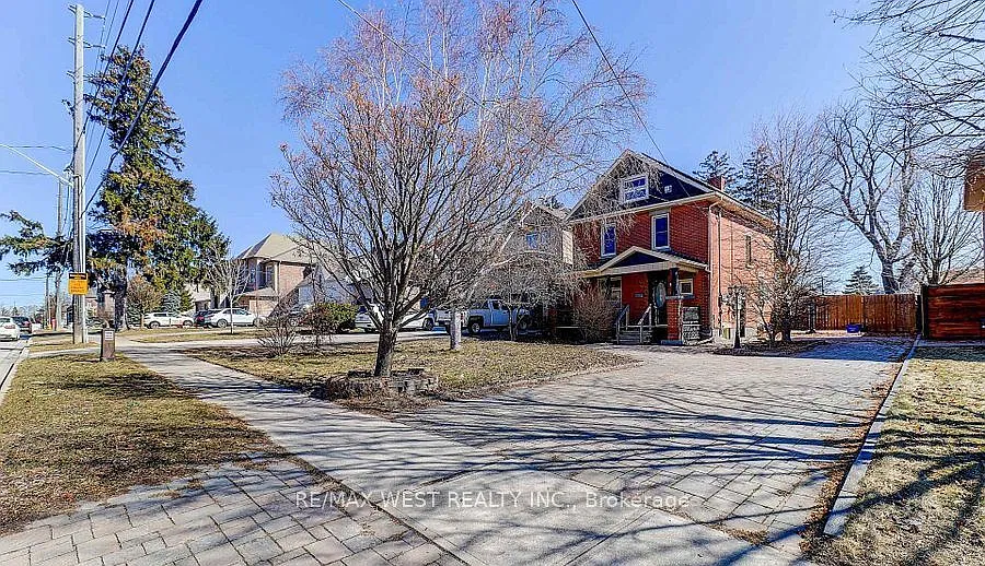 1 bed, $1,400 — Photo 1