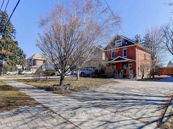 8243 Kipling Ave, Vaughan, ON L4L 2A5