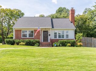 511 Crestwood Dr, Alexandria, VA 22302