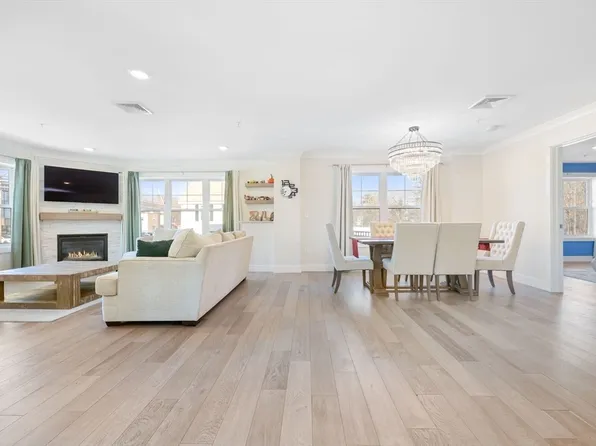 269 Main St #1003, Reading, MA 01867