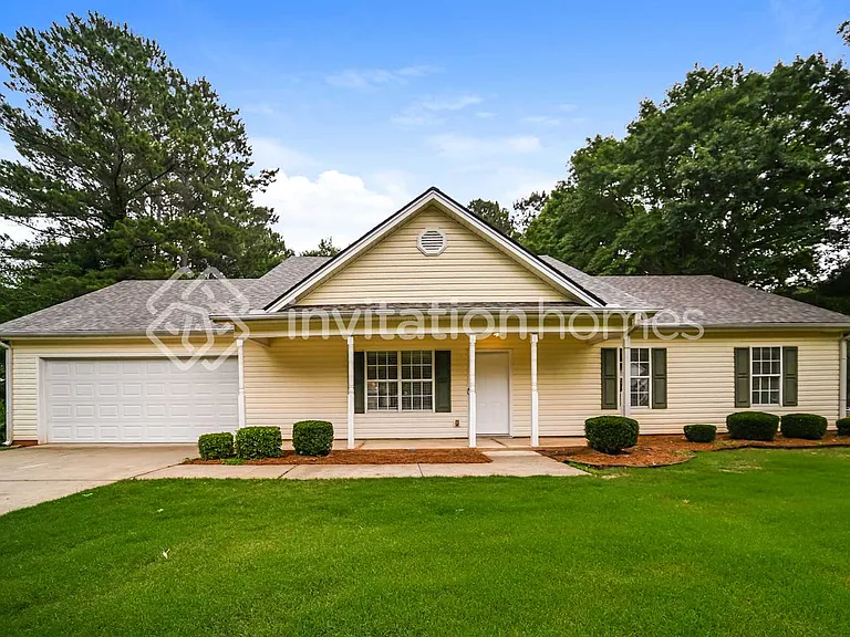120 Kimbell Farm Dr — Photo 1