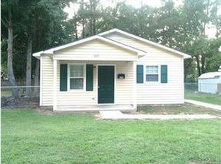 609 White St, Selma, NC 27576
