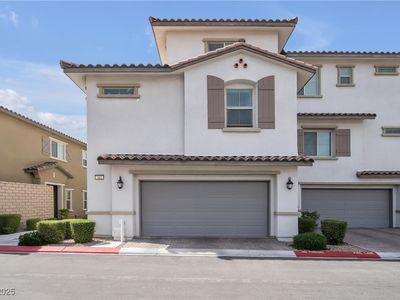 161 Lomita Heights Dr, Las Vegas, NV, 89138