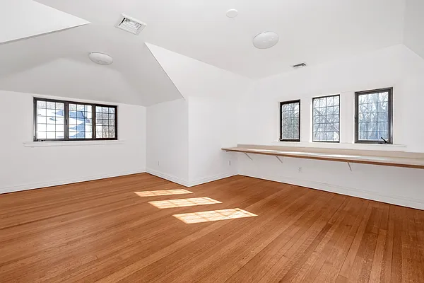 Sold by Trebach Realty | media 20