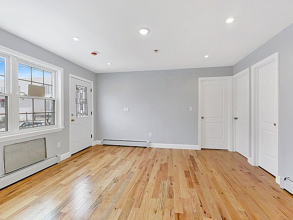 3rd image of 12056 Smith St #2