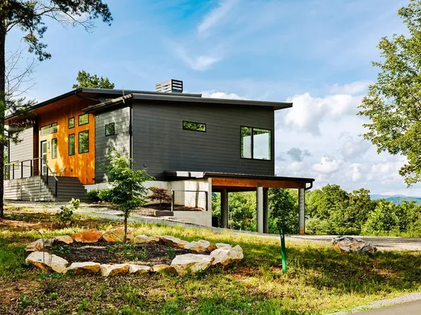 211 The Nest At Brr, Young Harris, GA 30582