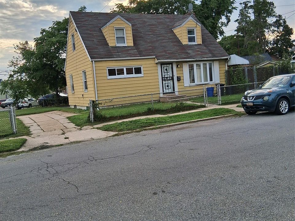 1st image of 240-58 147th Avenue