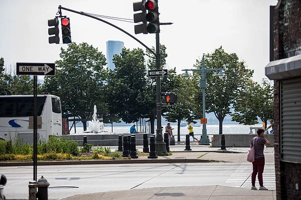 Rented by Compass | media 23