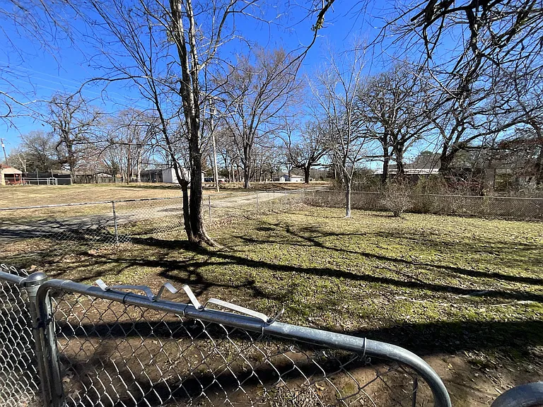 1024 N Spring St — Photo 20