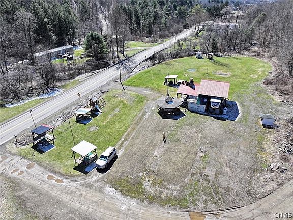 4th image of 18 Co Rd