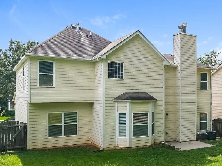 1260 Red Cedar Trl — Photo 17