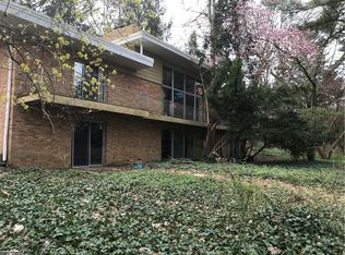 240 Hilen Rd, Akron, OH 44333