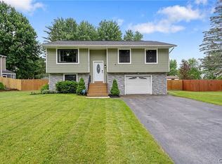 4110 Balboa Dr, Liverpool, NY 13090