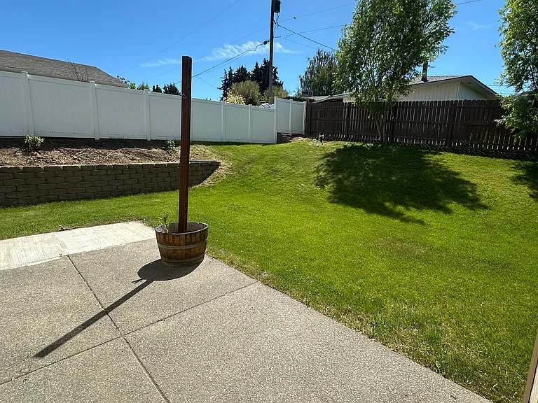 6802 Easy St — Photo 11