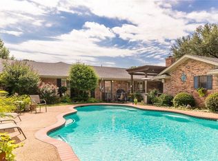 6207 Circo Dr, Granbury, TX 76049