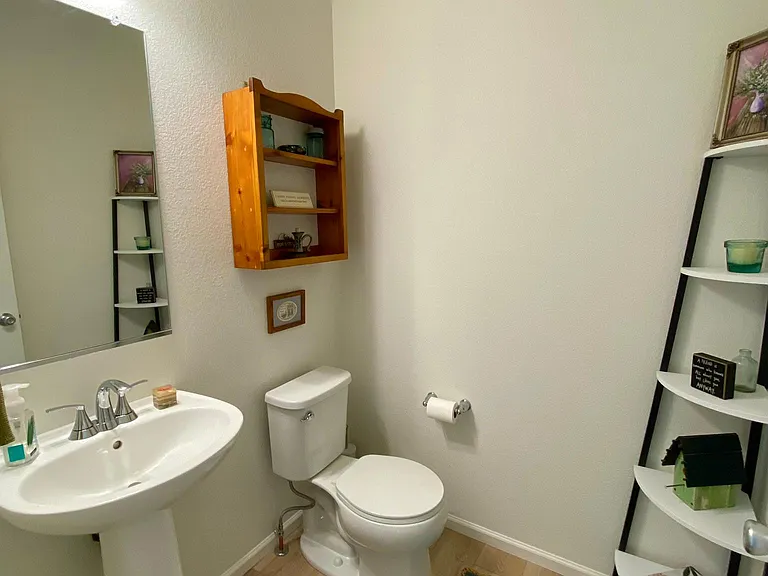 Powder room