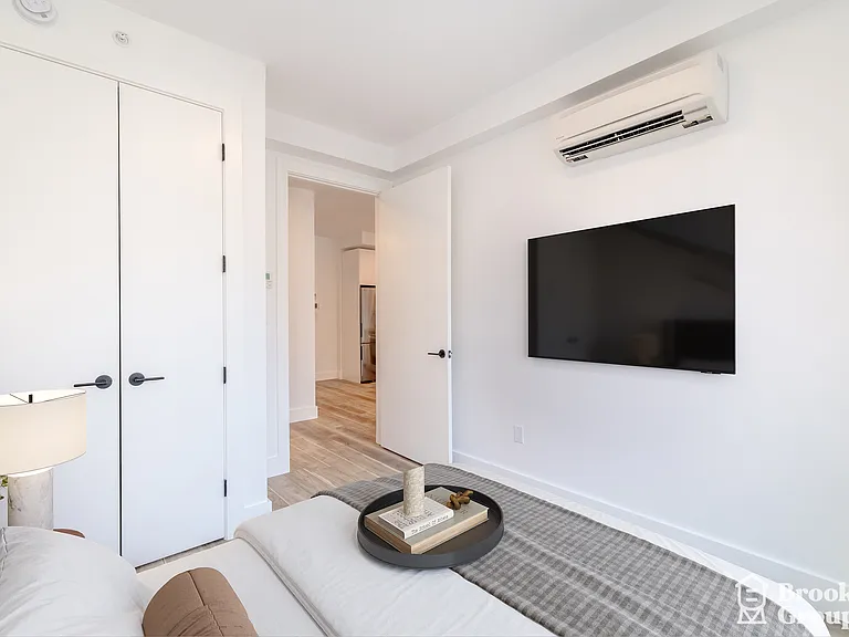 3009 Avenue I #6D — Photo 4