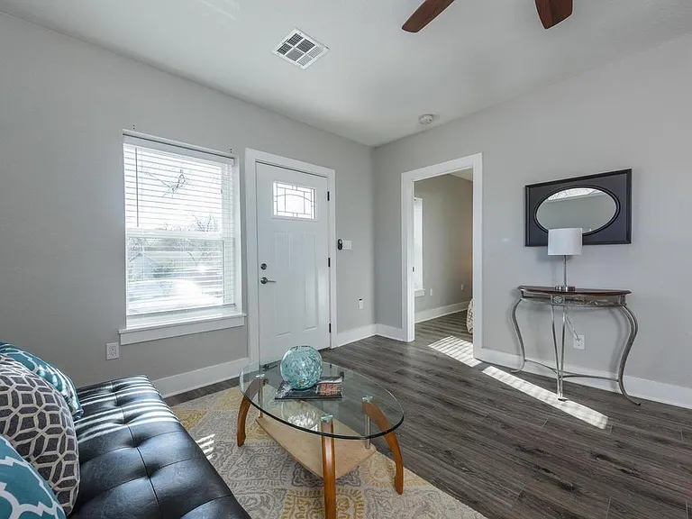 2326 Deadwood Dr #B — Photo 5