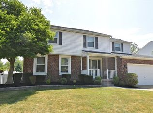 26 Fawn Trl, West Seneca, NY 14224