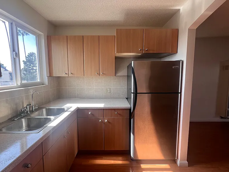 5350 Russell Avenue — Photo 17