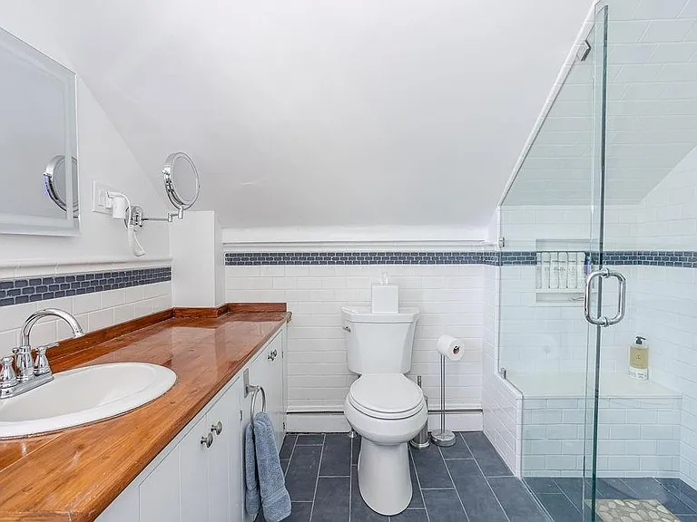 43 Poplar St — Photo 24