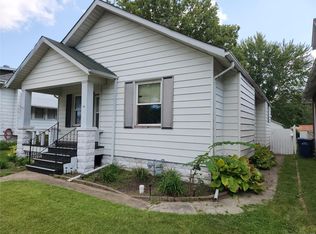 14 N 38th St, Belleville, IL 62226
