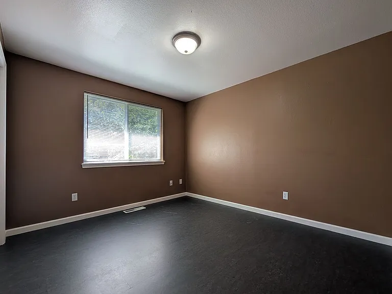 3657 Westleigh St — Photo 21