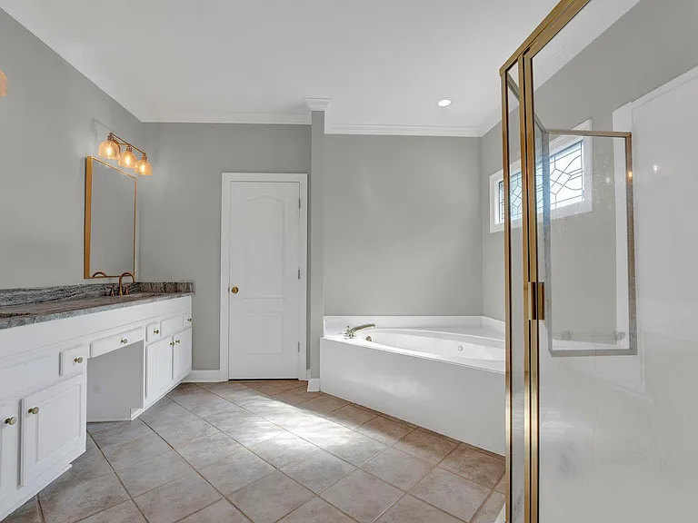 1331 Riding Brook Dr — Photo 20