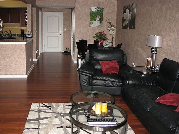 3rd image of 615 Perrie Dr APT 405