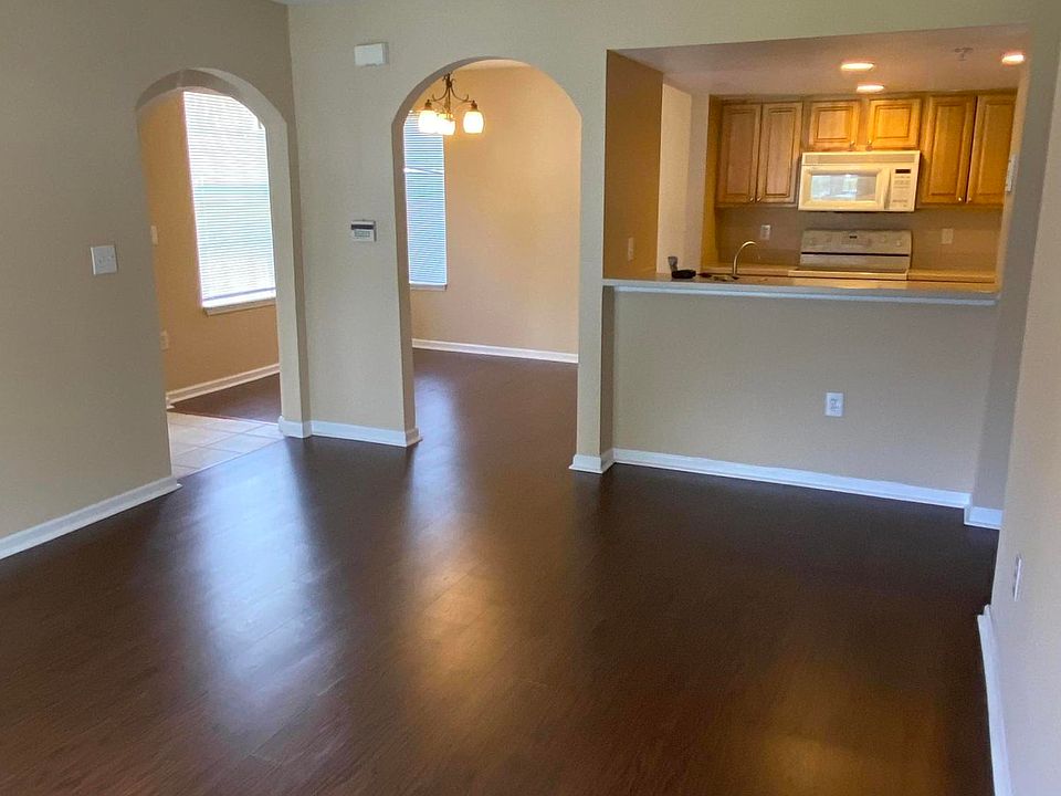 1st image of 10075 N Gate Pkwy #1510