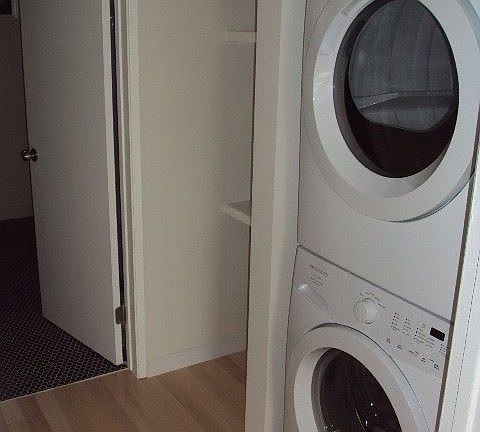 2nd image of 7452 Romaine St APT 04