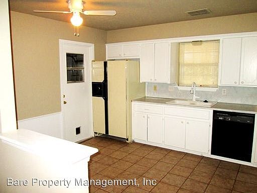 2nd image of 1517 Glencliff Dr