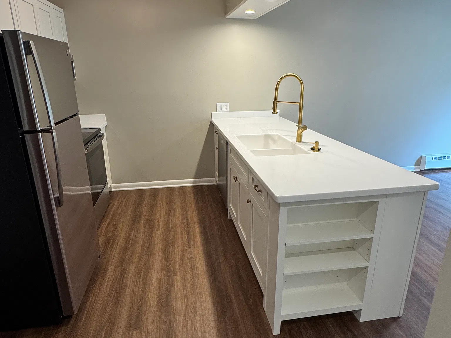 3 bed, 1600 sqft, $2,600 — Photo 2