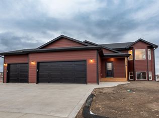 624 Bull Run Dr, Box Elder, SD 57719