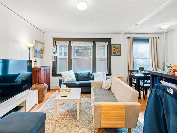 1607 Commonwealth Ave APT 4, Brighton, MA 02135