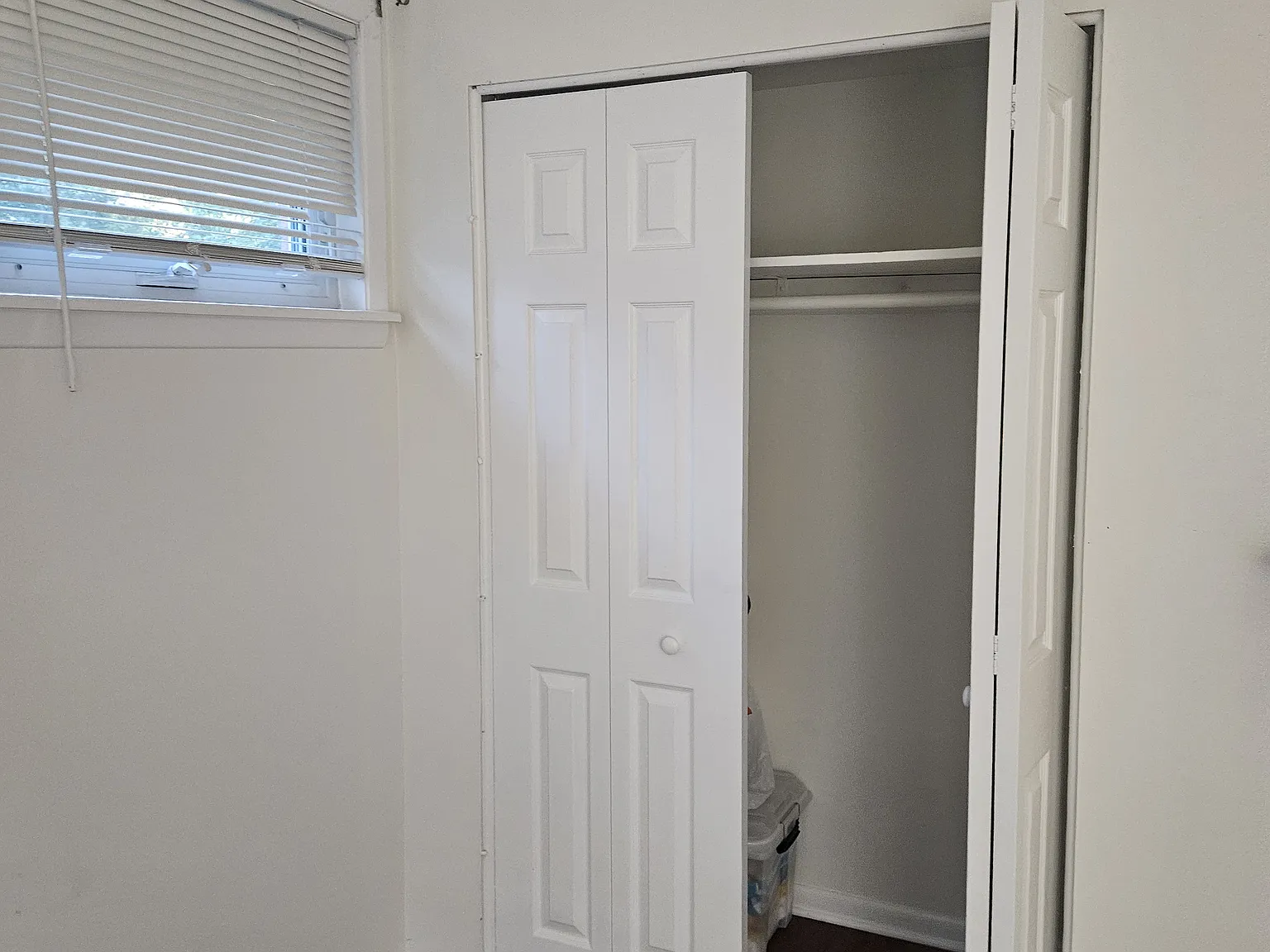 2 bed, 1954 sqft, $1,500 — Photo 3