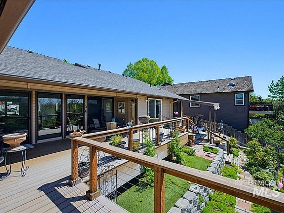 2nd image of 6507 W Summer Hill Dr