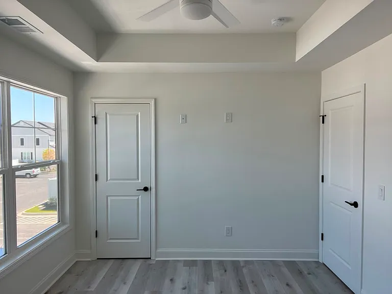 780 Maxine Ct #8C — Photo 6