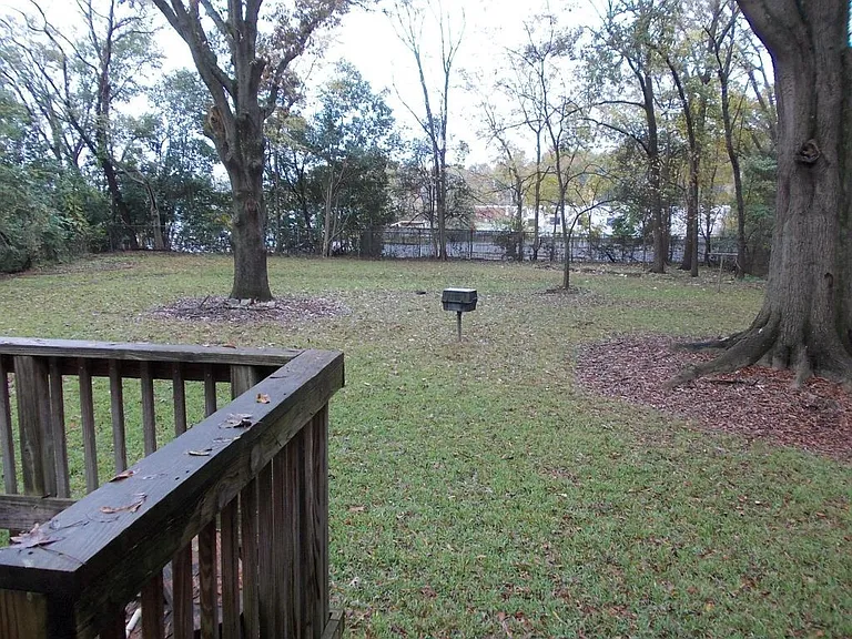 2746 Dogwood Ave — Photo 20