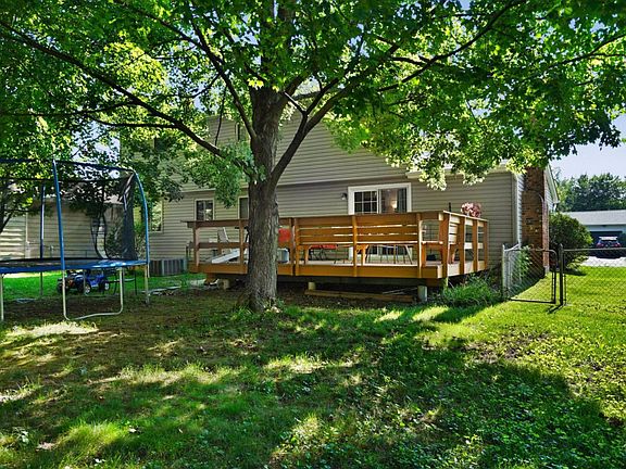3rd image of 1311 Fletcher Dr