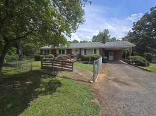 147 Batchelor Dr, Blacksburg, SC 29702