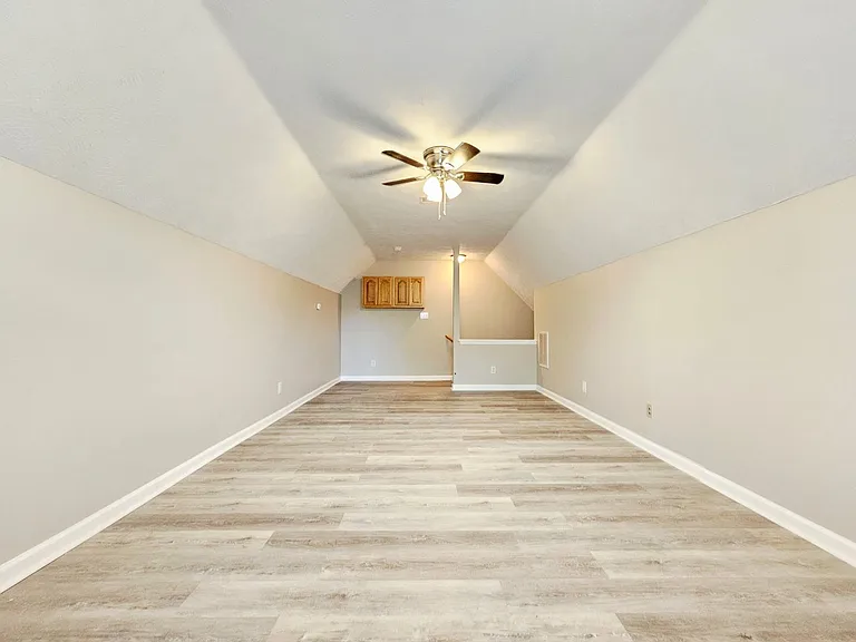 7796 Buttonwood Ave — Photo 15