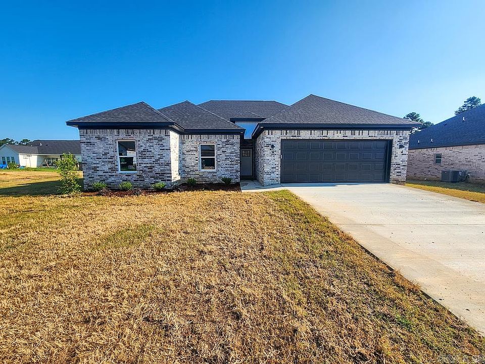 1st image of 38 Wedgewood Dr
