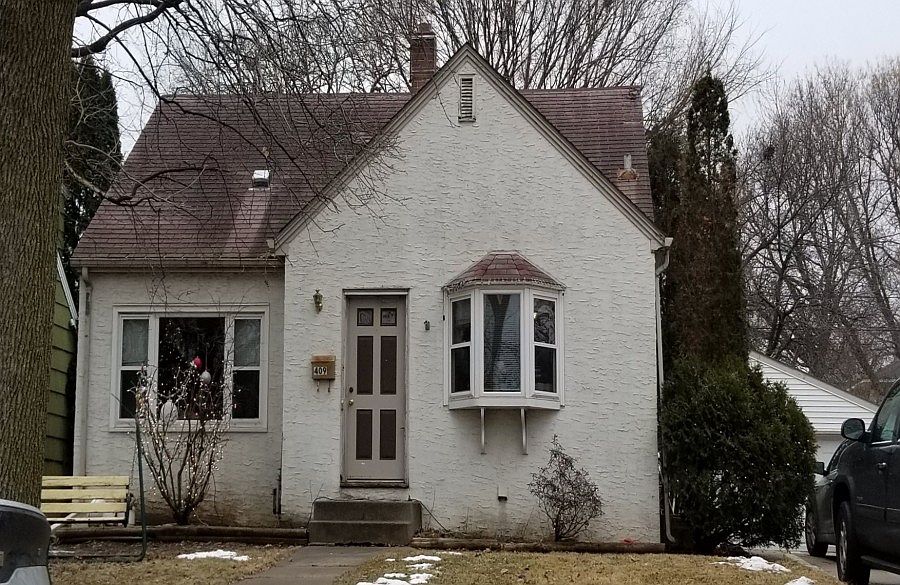 1st image of 409 18th Ave N
