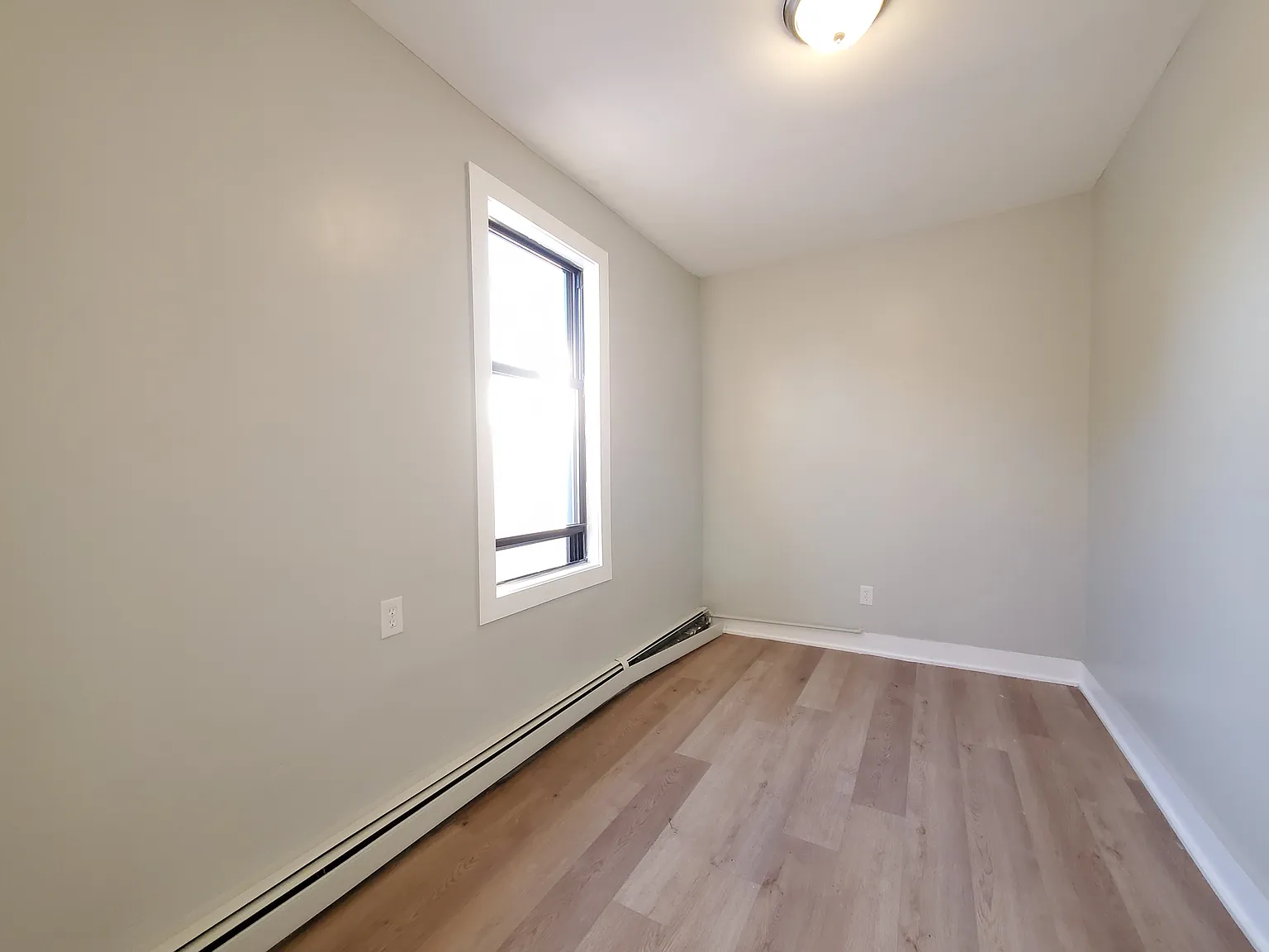 122 Randolph Ave — Photo 4