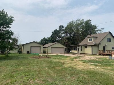 1355 W Oregon Trail Rd, Hastings, NE, 68901