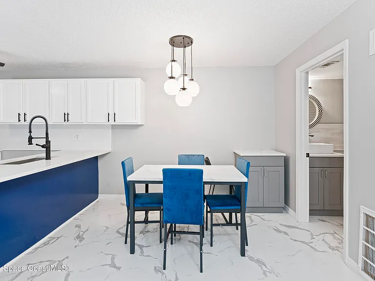 3263 Sand Ct — Photo 17