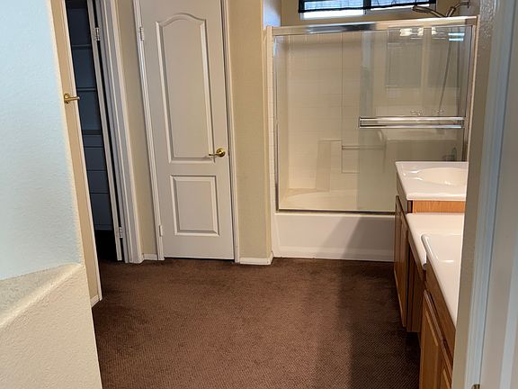 4th image of 16647 Canyon Lake Ln