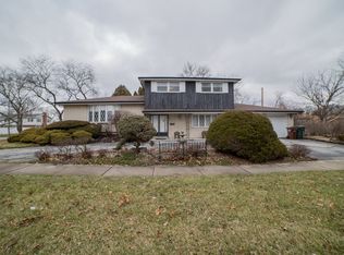 18461 Center Ave, Homewood, IL 60430