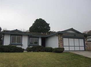 2217 Montevideo Dr, Pittsburg, CA 94565